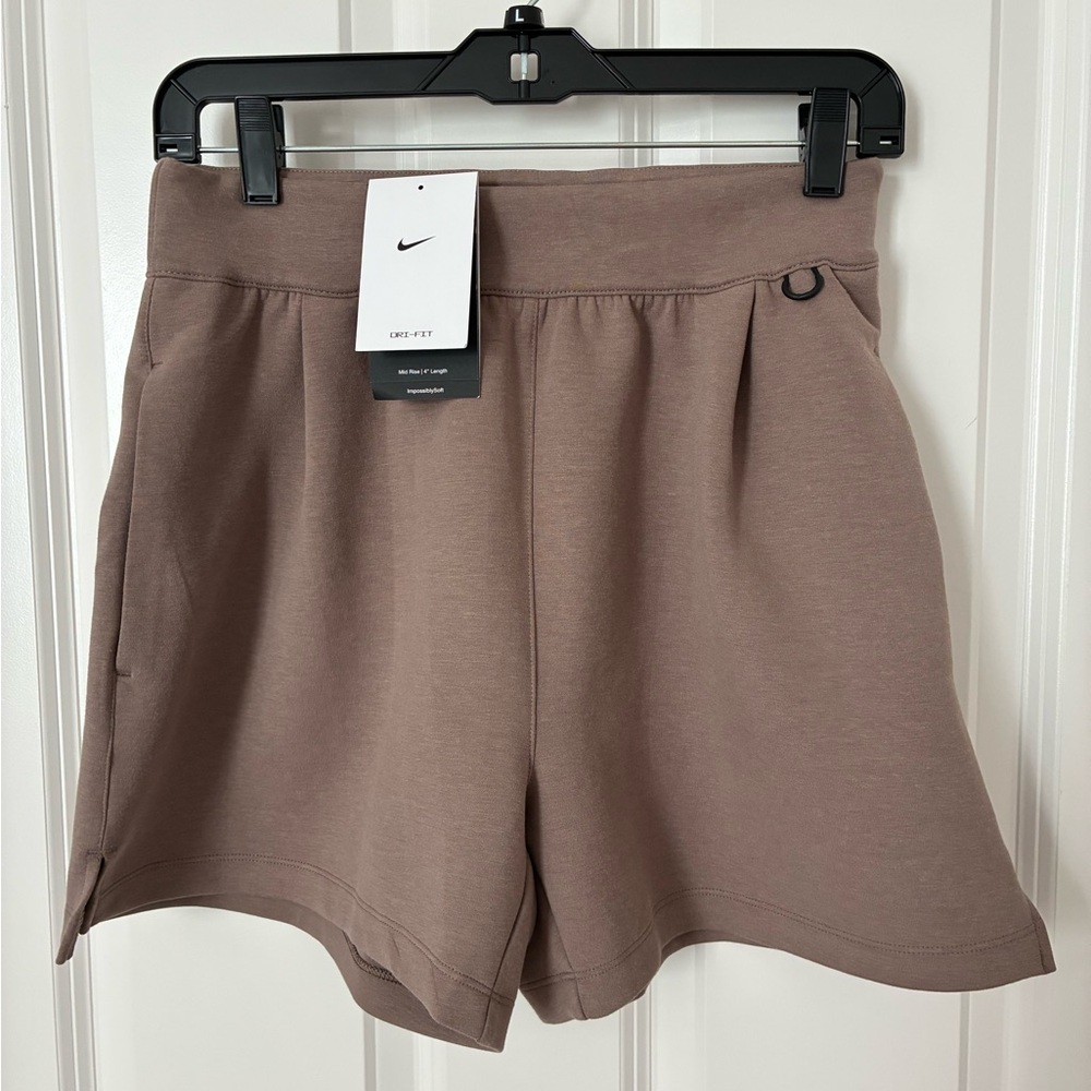 Nike Impossibly Soft 24/7 Training Shorts (4”)